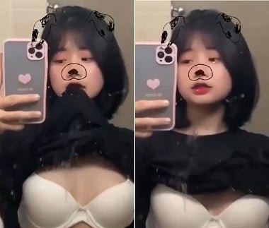 Khánh Vy muốn ai đó phục vụ vú bé của mình