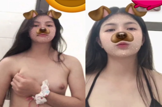 Nhớ anh khoe bộ ngực khi gọi video